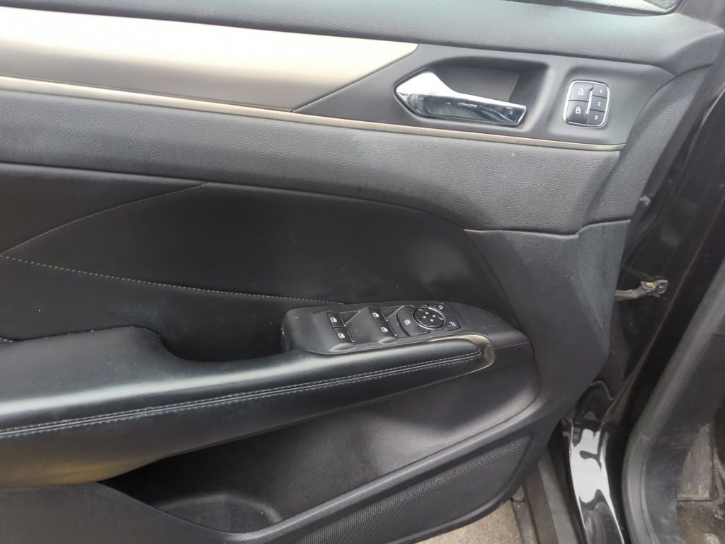 2015 Lincoln MKC Base