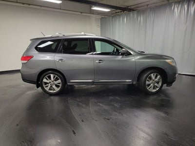 2016 Nissan Pathfinder Platinum
