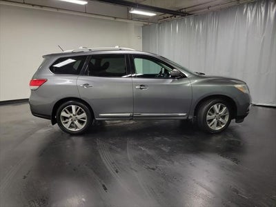 2016 Nissan Pathfinder Platinum