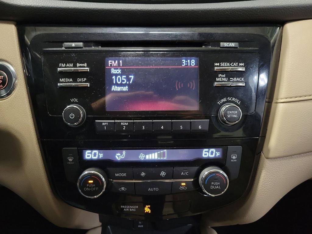 2017 Nissan Rogue SV