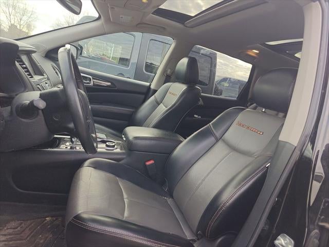 2019 Nissan Pathfinder SL