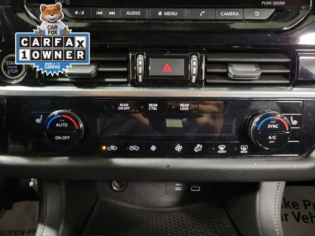 2023 Nissan Pathfinder SV