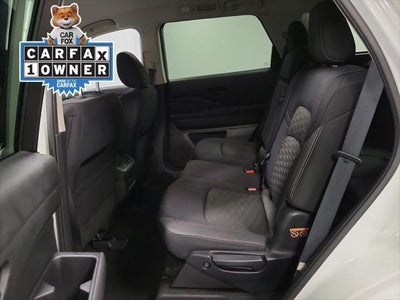 2023 Nissan Pathfinder SV