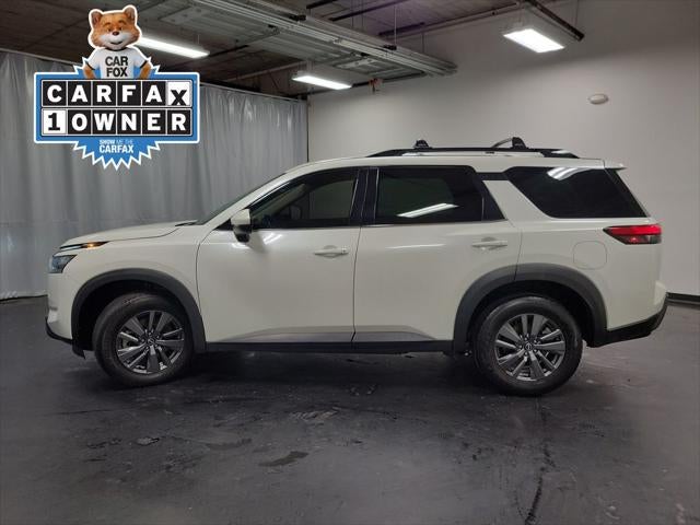 2023 Nissan Pathfinder SV