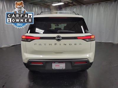 2023 Nissan Pathfinder SV