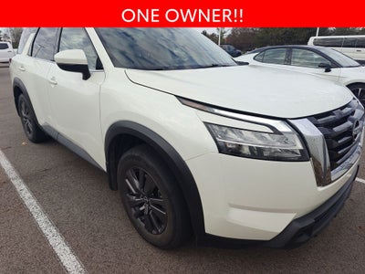 2022 Nissan Pathfinder SV