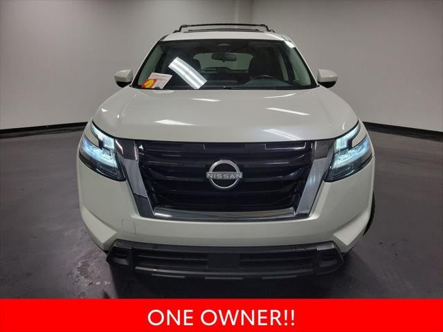 2022 Nissan Pathfinder SV
