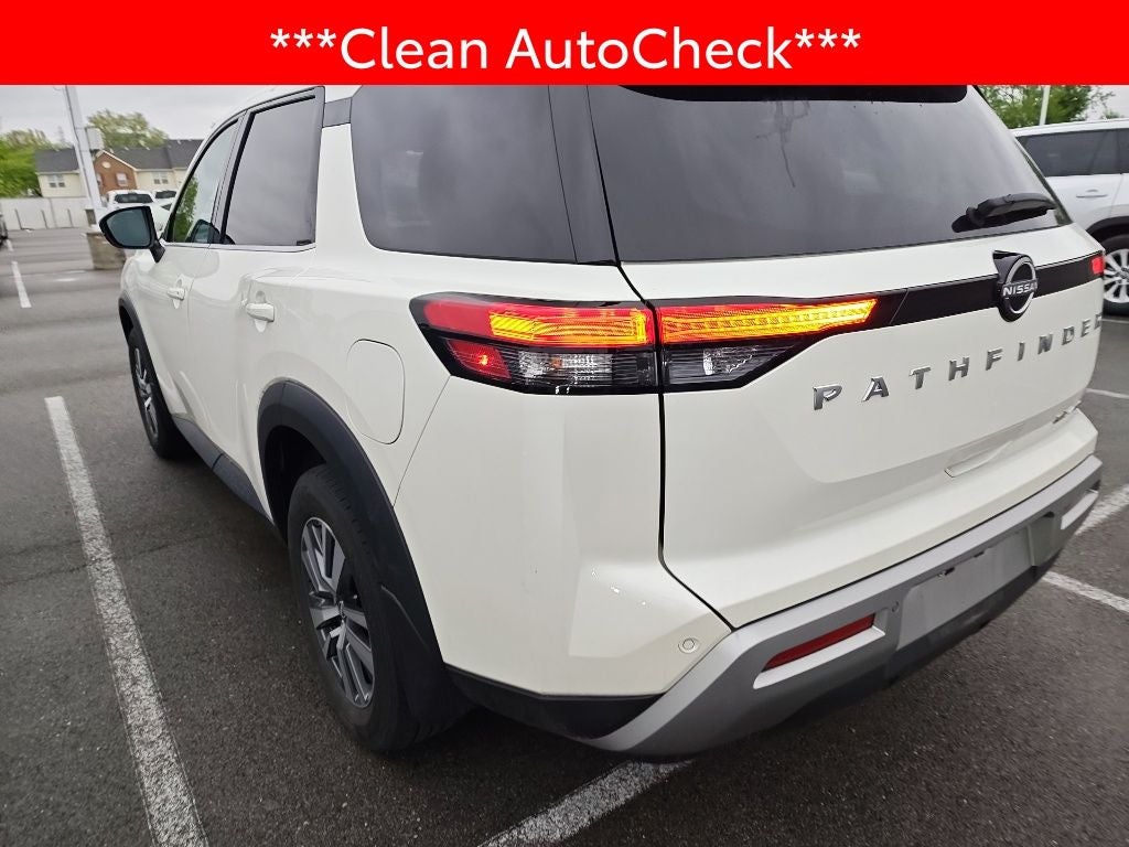 2024 Nissan Pathfinder SL