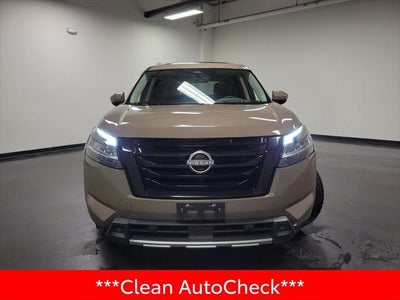 2023 Nissan Pathfinder Platinum