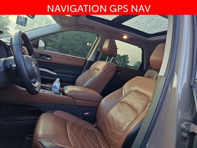 2024 Nissan Pathfinder Platinum