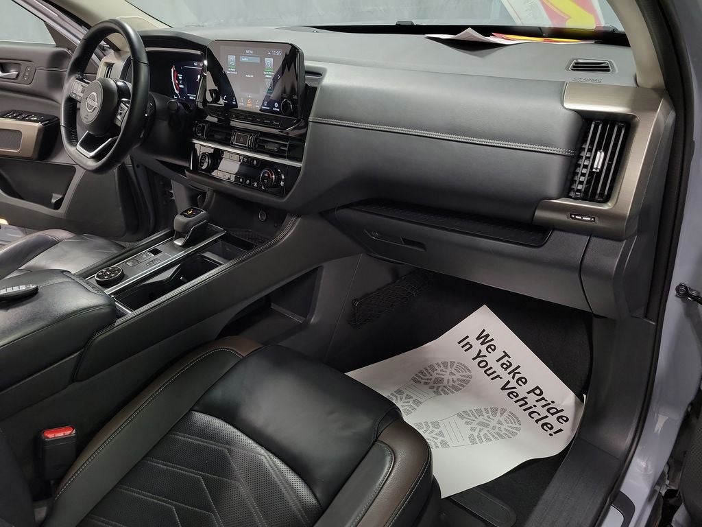 2022 Nissan Pathfinder Platinum