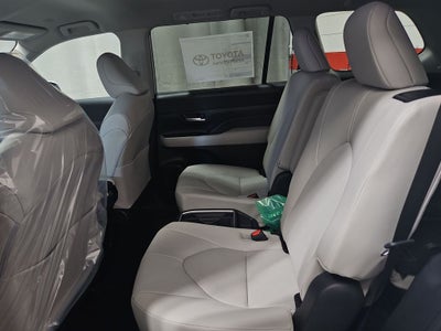 2026 Toyota Grand Highlander Hybrid XLE