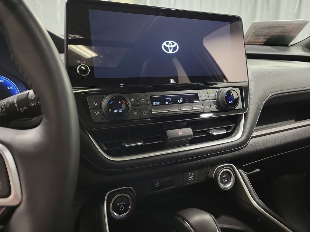 2025 Toyota Grand Highlander Hybrid Nightshade Edition