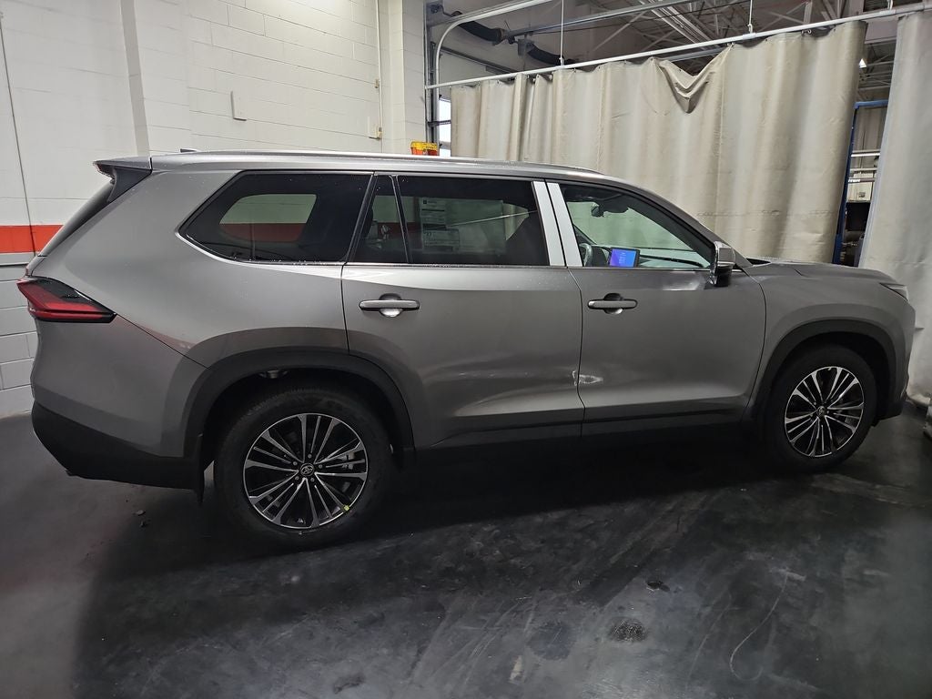 2026 Toyota Grand Highlander Hybrid MAX Platinum