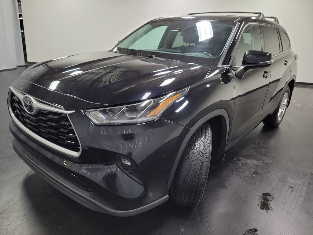 2020 Toyota Highlander LE