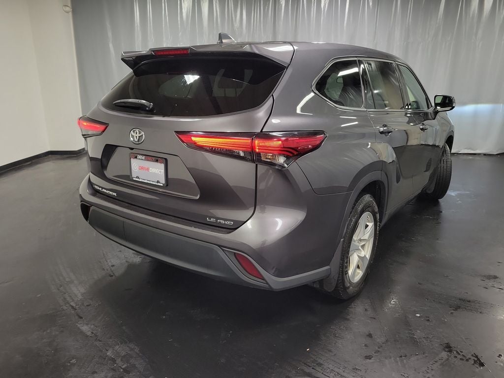 2022 Toyota Highlander LE