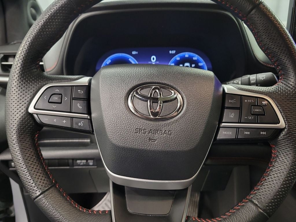 2025 Toyota Sienna XSE 7 Passenger