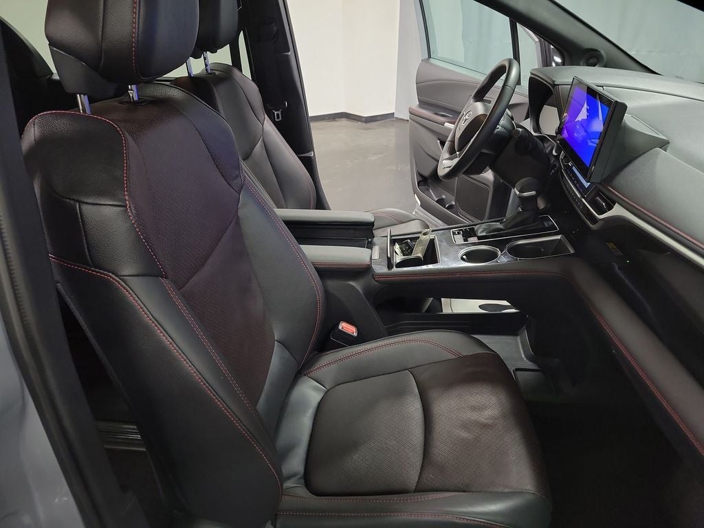 2025 Toyota Sienna XSE 7 Passenger