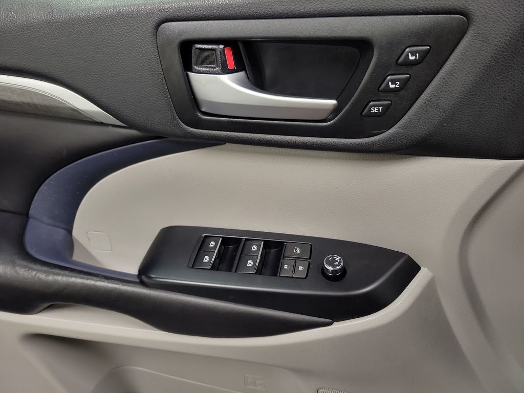 2019 Toyota Highlander Hybrid Limited Platinum