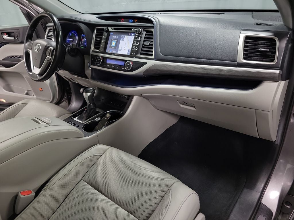 2019 Toyota Highlander Hybrid Limited Platinum