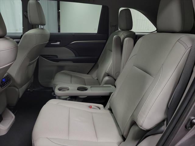 2019 Toyota Highlander Hybrid Limited Platinum