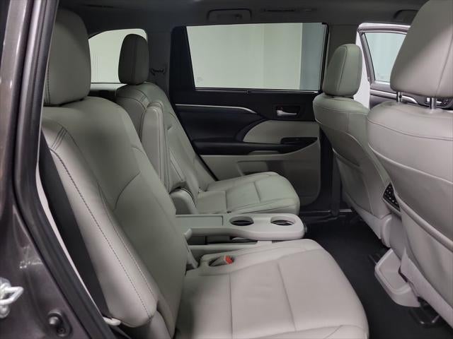 2019 Toyota Highlander Hybrid Limited Platinum