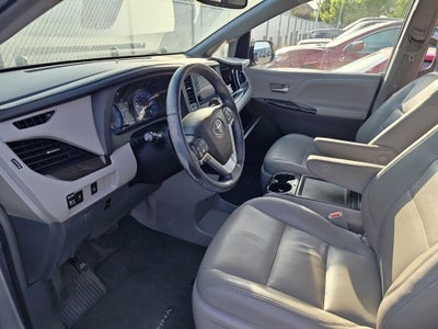 2015 Toyota Sienna XLE 7 Passenger