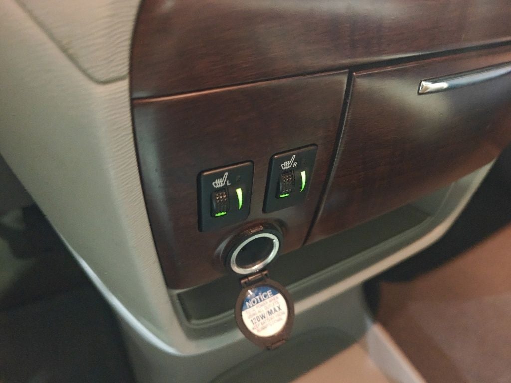 2013 Toyota Sienna XLE 7 Passenger