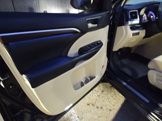 2016 Toyota Highlander Limited