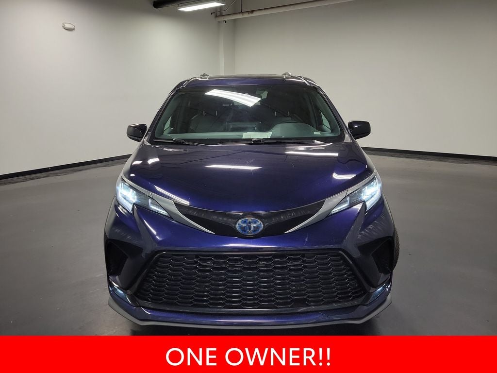 2022 Toyota Sienna XSE 7 Passenger