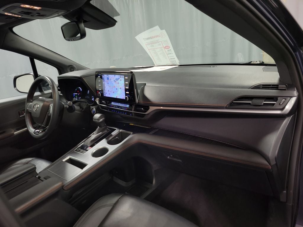 2022 Toyota Sienna XSE 7 Passenger