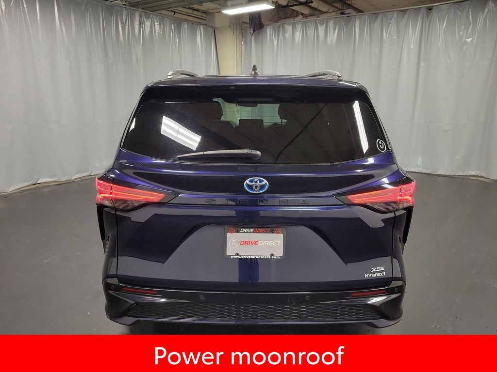2022 Toyota Sienna XSE 7 Passenger