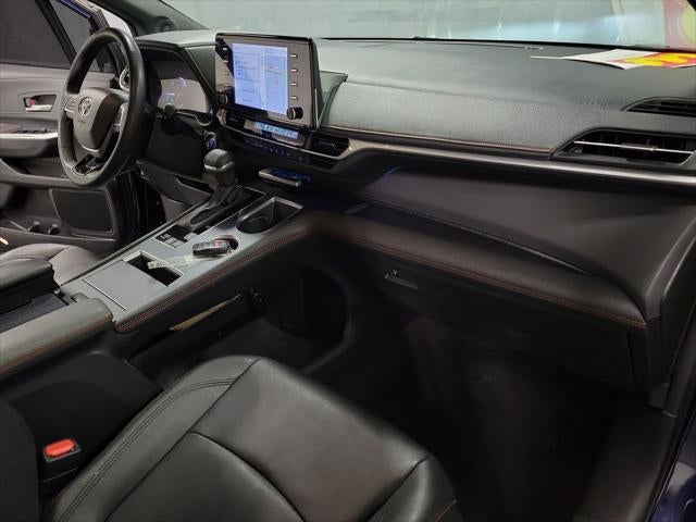 2023 Toyota Sienna XSE 7 Passenger