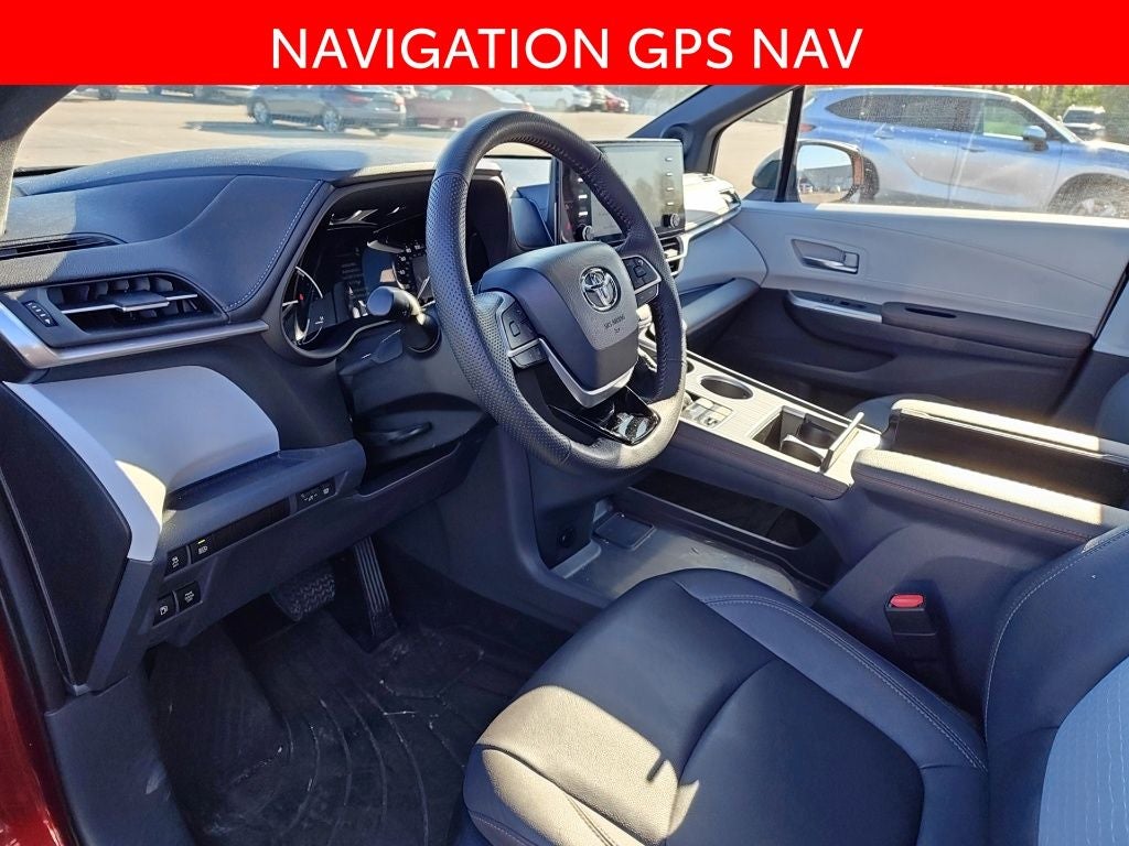 2023 Toyota Sienna XSE 7 Passenger