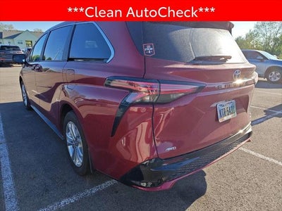2023 Toyota Sienna XSE 7 Passenger