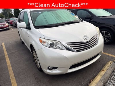 2017 Toyota Sienna XLE 7 Passenger