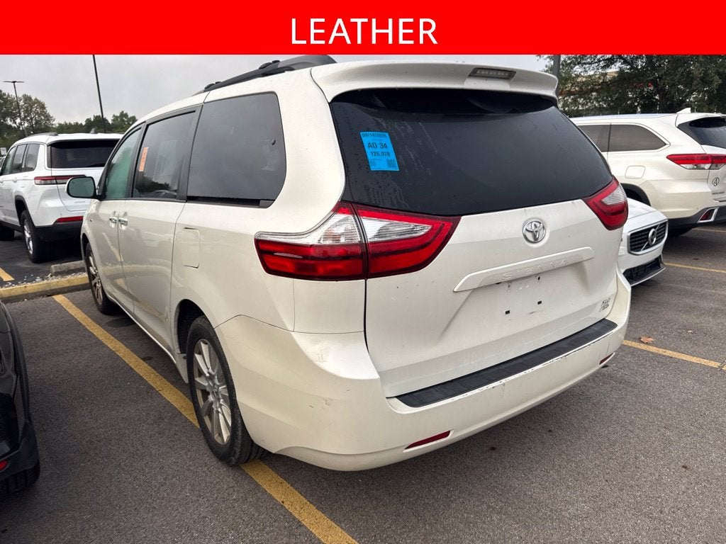2017 Toyota Sienna XLE 7 Passenger