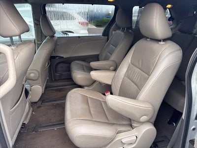 2017 Toyota Sienna XLE 7 Passenger
