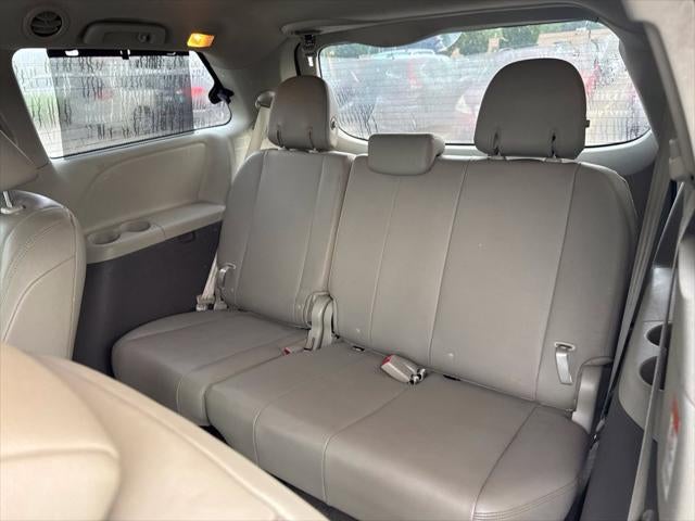 2017 Toyota Sienna XLE 7 Passenger