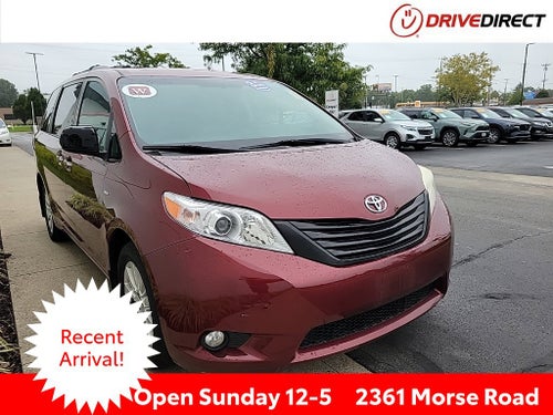 2017 Toyota Sienna XLE Premium 7 Passenger