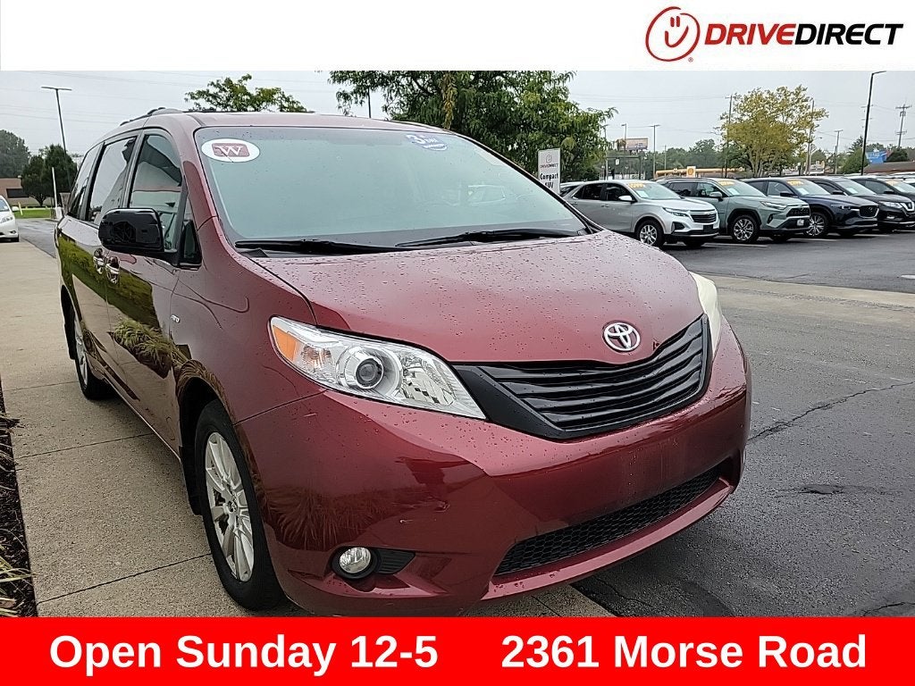 2017 Toyota Sienna XLE Premium 7 Passenger