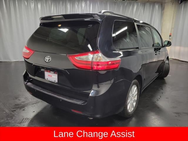 2017 Toyota Sienna XLE Premium 7 Passenger