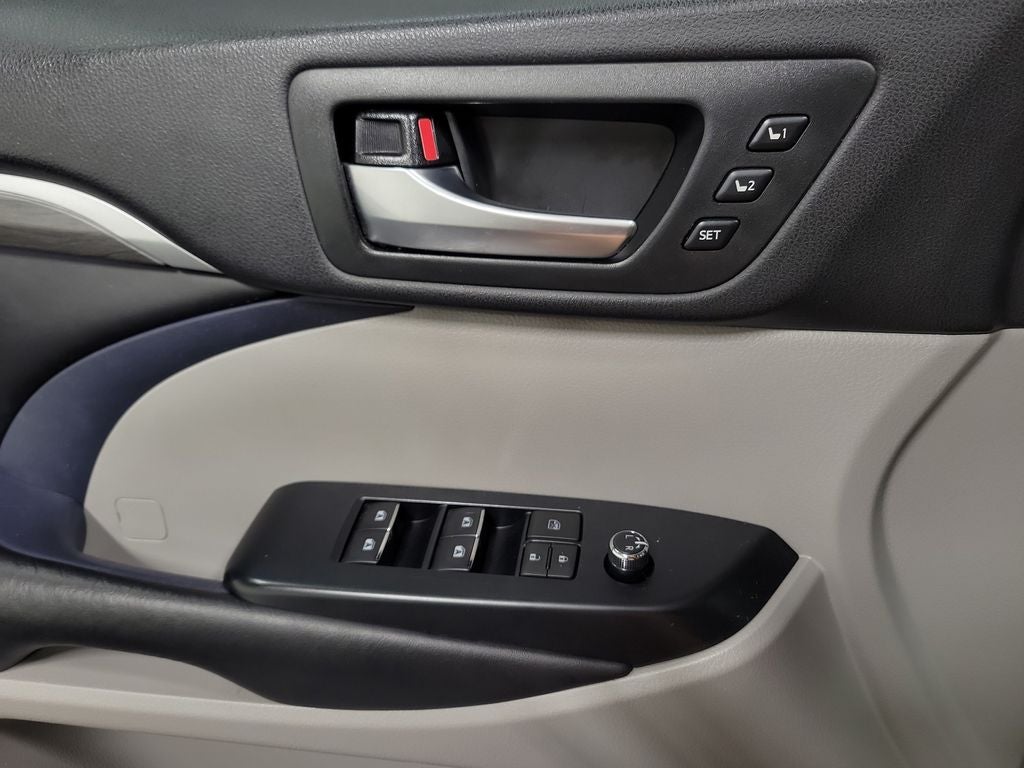 2019 Toyota Highlander Limited Platinum