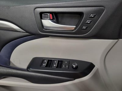 2019 Toyota Highlander Limited Platinum