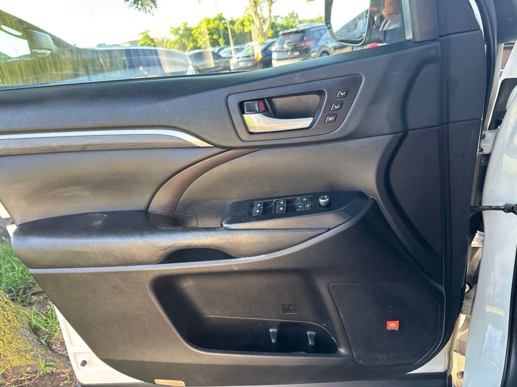 2019 Toyota Highlander Limited Platinum