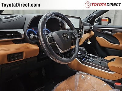 2026 Toyota Highlander Hybrid Platinum
