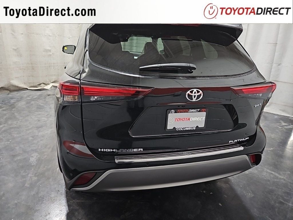 2026 Toyota Highlander Hybrid Platinum