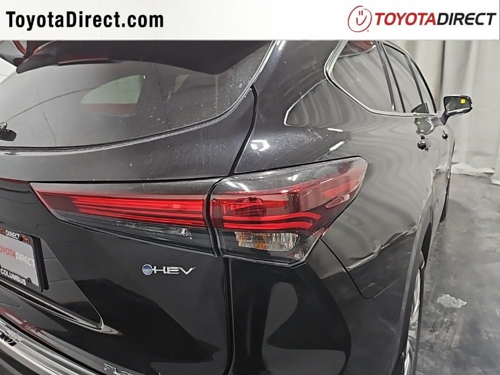 2026 Toyota Highlander Hybrid Platinum