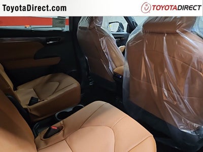 2026 Toyota Highlander Hybrid Platinum