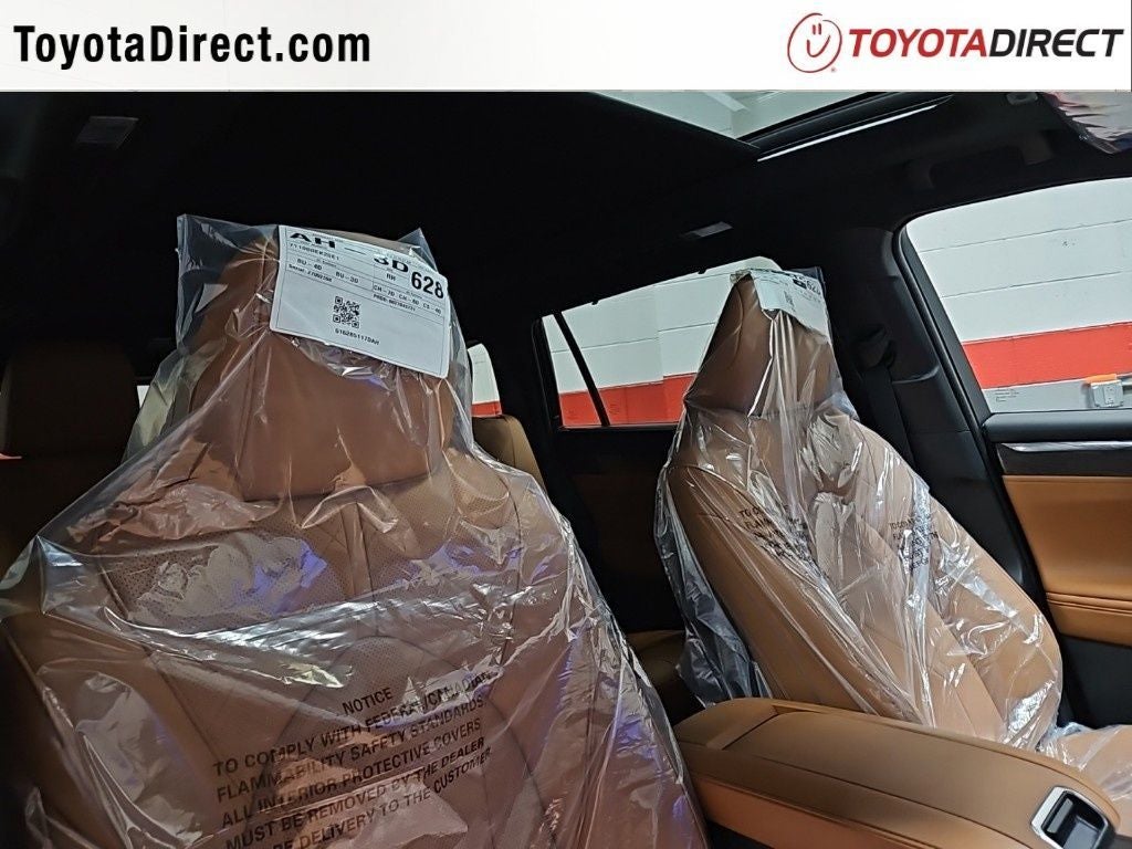 2026 Toyota Highlander Hybrid Platinum